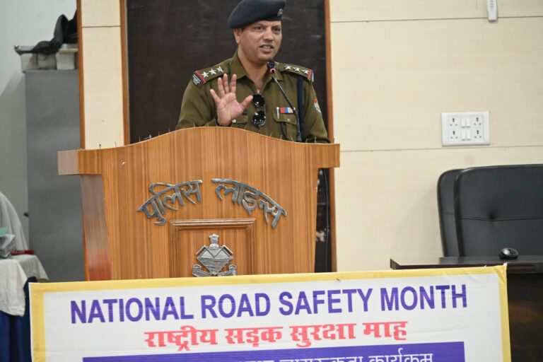 दून पुलिस का बड़ा सड़क सुरक्षा अभियान: 140 चालक और 50+ डिलीवरी बॉयज को दिलाई सुरक्षा शपथ