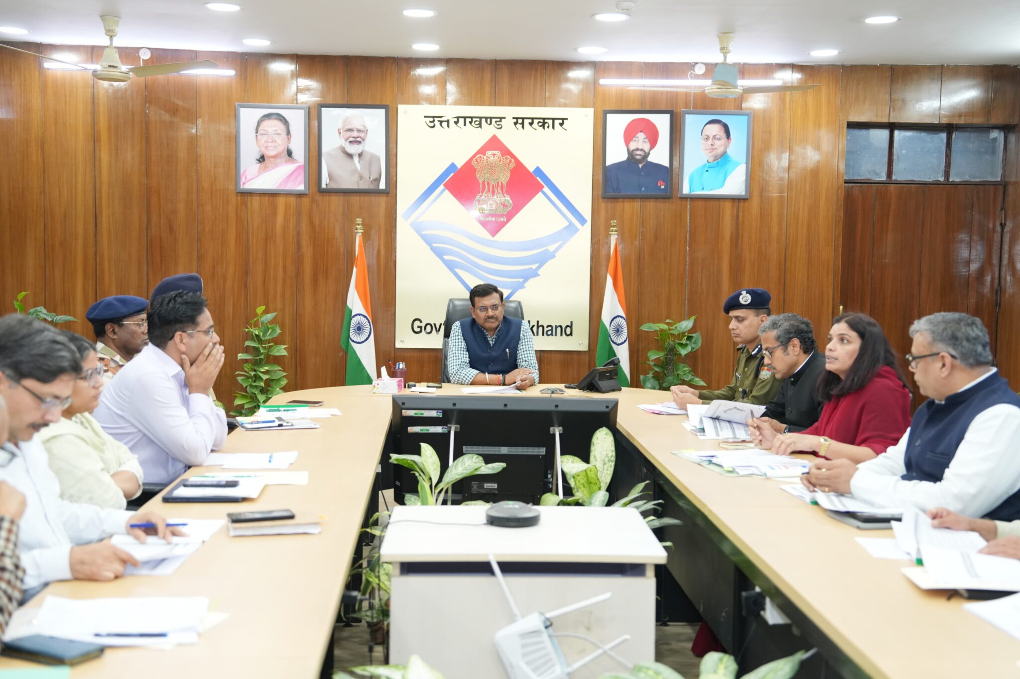 उत्तराखंड में  एलपीजी आपूर्ति पर सरकार सतर्क, कालाबाजारी पर सख्ती