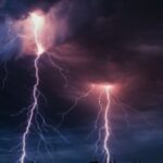 पहाड़ से मैदान तक बारिश का दौर, कई जिलों में गरज-चमक की चेतावनी