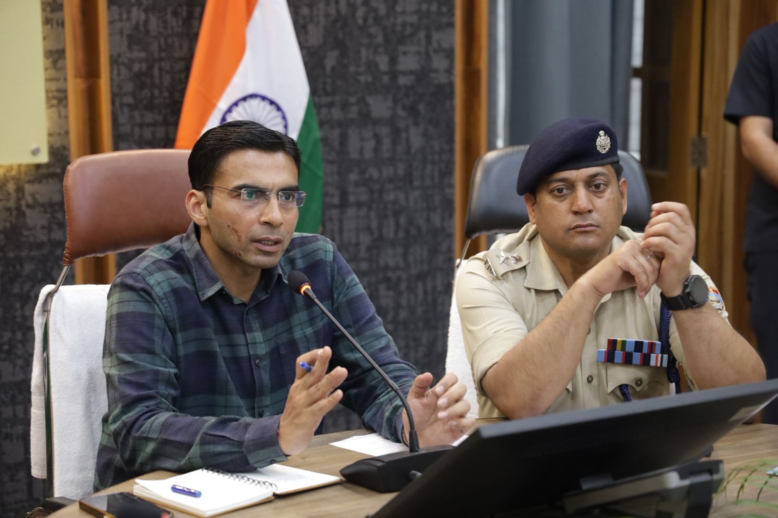 प्रधानमंत्री के प्रस्तावित देहरादून दौरे को लेकर प्रशासन अलर्ट, तैयारियों की समीक्षा