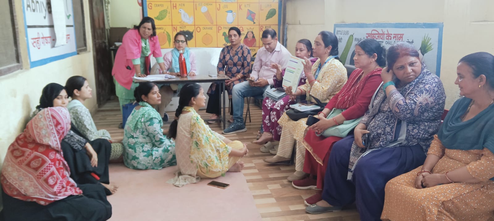 रायपुर एवं देहरादून शहरी क्षेत्र में घर-घर पहुंचाया संस्थागत प्रसव का संदेश