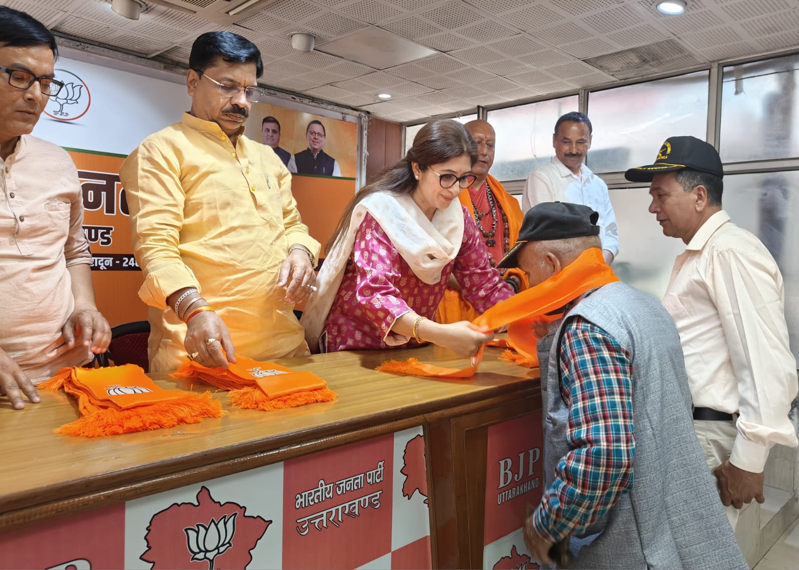 सीमांत क्षेत्र से संख्या में आए पूर्व सैनिकों ने आज भाजपा सदस्यता ग्रहण की