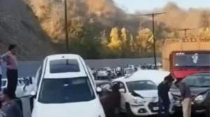 उद्घाटन से पहले सुरक्षा पर सवाल,एलिवेटेड रोड पर बड़ा हादसा