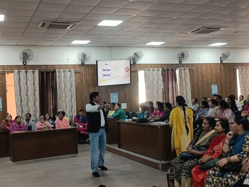मतदाता सूची को त्रुटिरहित बनाने की कवायद तेज, बीएलओ को दिया विशेष प्रशिक्षण