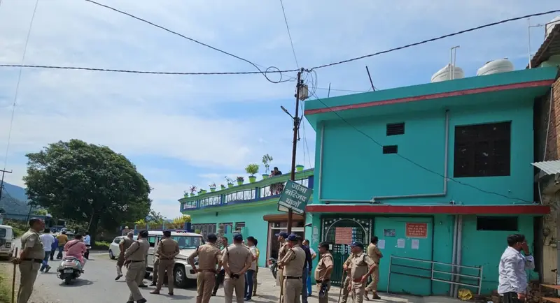 एमडीडीए और प्रशासन का संयुक्त अभियान, विवादित परिसर किया सील