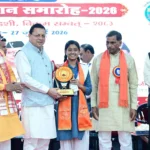 मेधावी छात्रों को सम्मानित कर बोले CM धामी – शिक्षा और संस्कार से ही बनेगा भारत विश्वगुरु