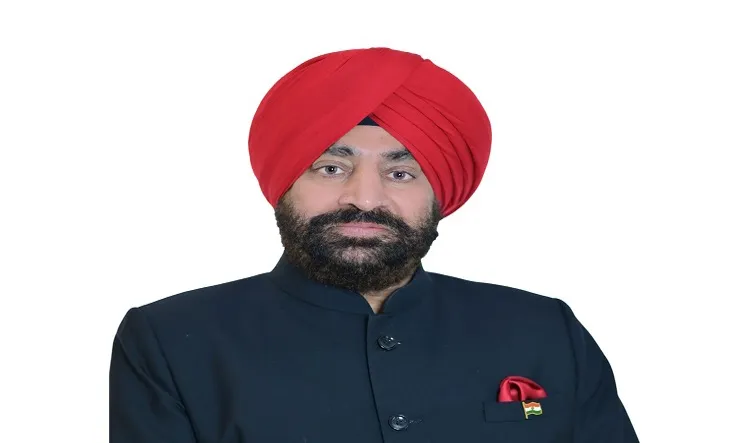 कारगिल विजय दिवस के अवसर पर राज्यपाल ने वीर शहीदों को दी श्रद्धांजलि।