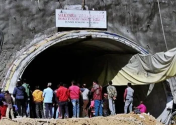 सिल्क्यारा टनल में बड़ा हादसा: 900 मीटर अंदर कंक्रीट लाइनिंग गिरने से 21 वर्षीय श्रमिक की मौत, जांच शुरू