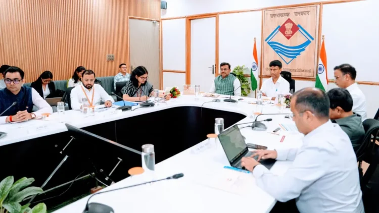 नीति आयोग के सदस्य डॉ एम श्रीनिवास एवं उनकी टीम का मुख्य सचिव आनंद बर्धन ने किया स्वागत, प्रमुख सचिव डॉ आर मीनाक्षी सुंदरम ने राज्य की प्रगति का दिया प्रेजेंटेशन