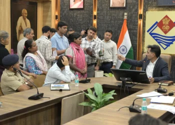 जन समाधान दिवस में डीएम का सख्त एक्शन, 150 से ज्यादा शिकायतों पर दिए जांच और कार्रवाई के निर्देश