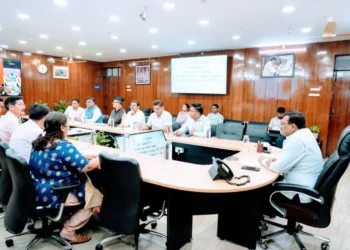 देहरादून में PNG पाइपलाइन कार्यों में तेजी के निर्देश, कुंभ-2027 से पहले हरिद्वार में पूरा होगा काम
