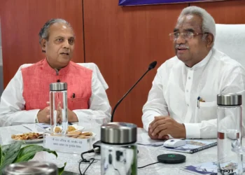 ग्लेशियर झीलों की निगरानी के लिए अत्याधुनिक तकनीक अपनाई जाएगीः मदन कौशिक