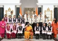 राष्ट्रपति से भेंट कर अभिभूत हुए जनजातीय छात्र-छात्राएं